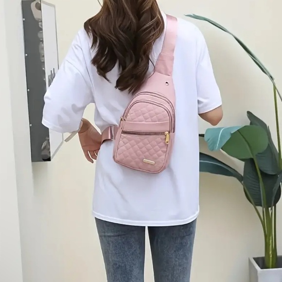 3 piece Pink Quilted Travel Bag Set with Versatile Design brand new - Picture 7 of 8